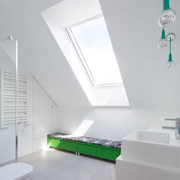 FAKRO White PU Coated Pine Centre Pivot Roof Window (FTU-V) - Image 6