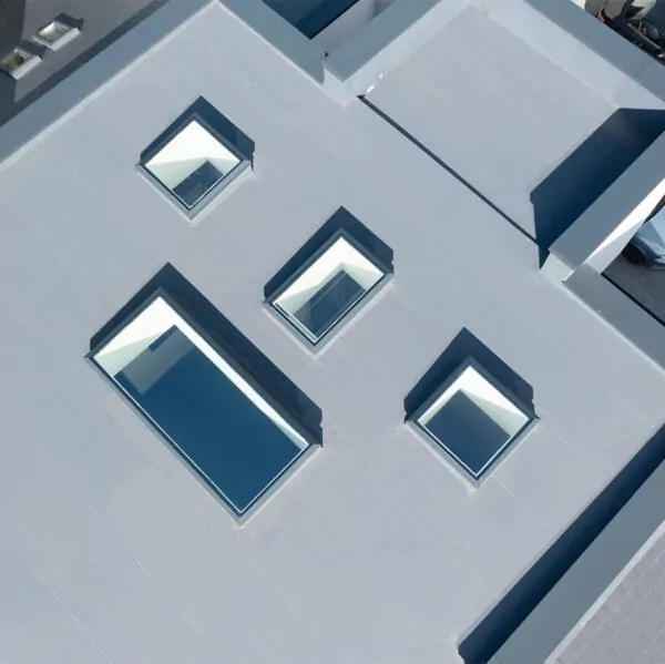 Brett Martin Flat Glass, Manual Opening - Image 7