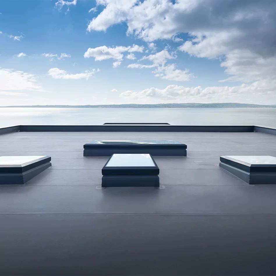 Brett Martin Flat Glass 150mm uPVC Kerb, Manual Opening - Image 6