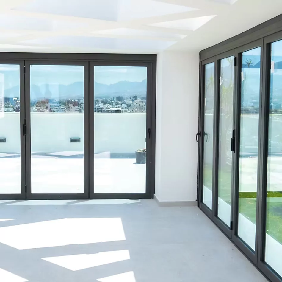 6 Pane Aluminium Bifold Door - Image 2