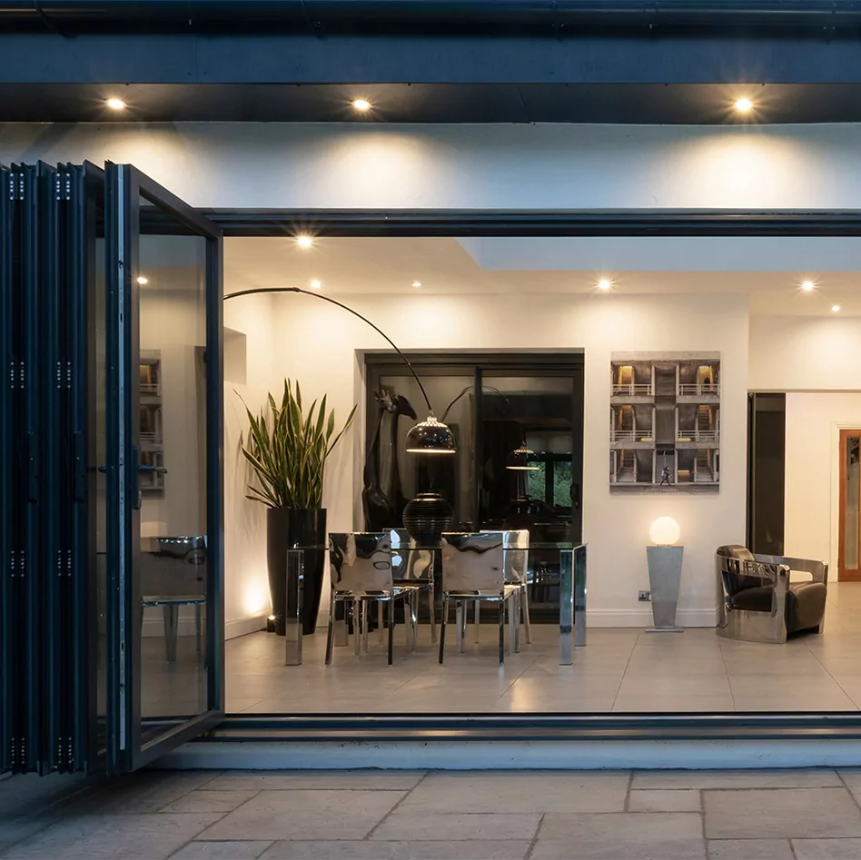 6 Pane Aluminium Bifold Door - Image 6